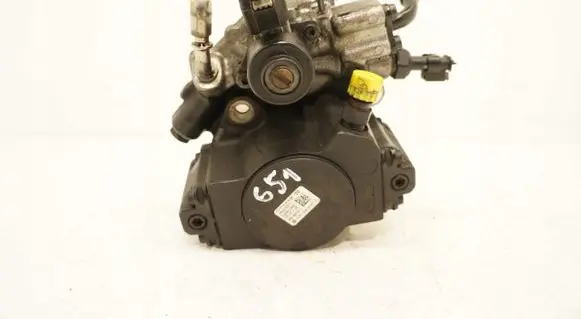 Mercedes-Benz E W212 Fuel injection high pressure pump A6510701201