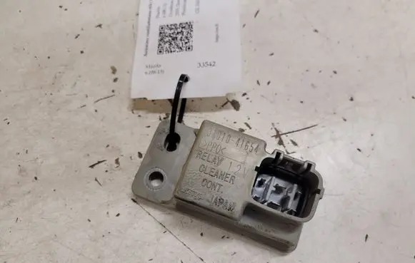 Mazda 6 Coolant fan relay 3301041654