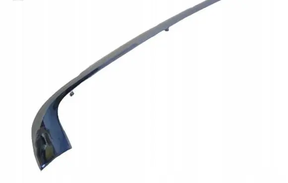 Rear bumper trim bar molding