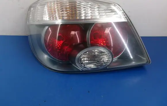 Mitsubishi Outlander Rear/tail lights 220-87685