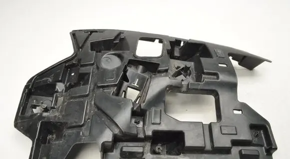 Volvo V40 Front bumper mounting bracket 31283741