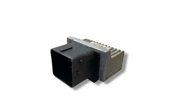 Opel Movano B Glow plug pre-heat relay 110678071R 0047