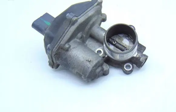 Skoda Superb B8 (3V) Throttle valve 04L131501C