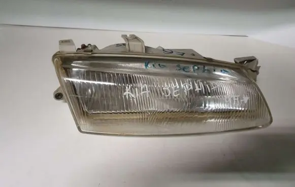 KIA Sephia Headlight/headlamp