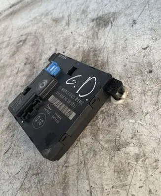 Mercedes-Benz E W211 Door control unit/module 2118201626