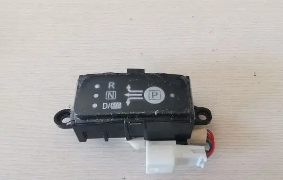 Nissan Leaf I (ZE0) Gear shift selector indicator K2911