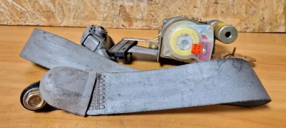 KIA Sorento Front seatbelt 0432022