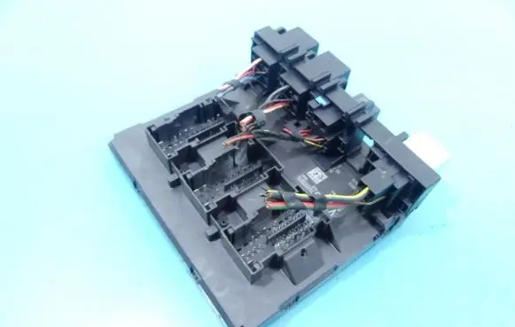 Volkswagen PASSAT B7 Central body control module 3AA937087G IMPRK1114575