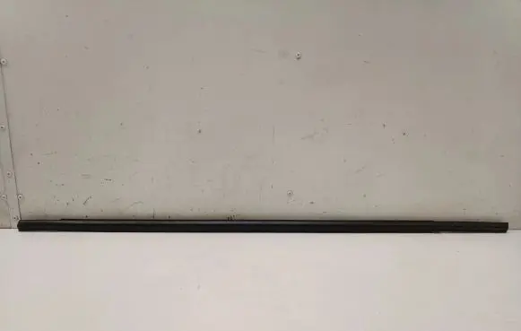 Hyundai Bayon Front door glass trim molding