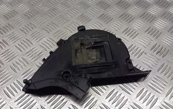 Ford Focus Timing belt guard (cover) 9651560180