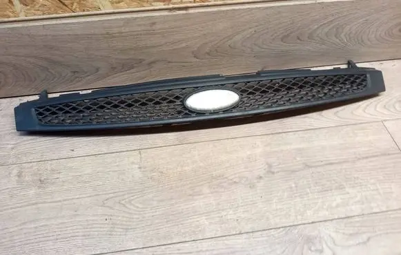 Ford Fiesta Front grill 2S618200AGW C8L6A