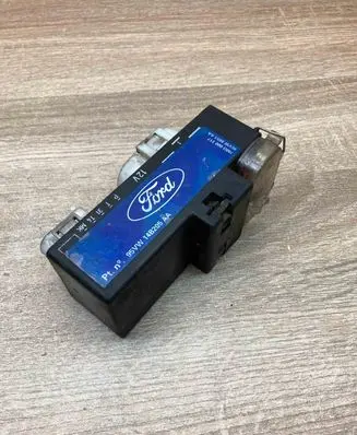 Volkswagen Sharan Coolant fan relay 95VW14B205AA 7M0000317