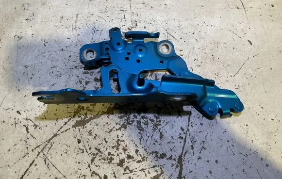 BMW 4 F32 F33 Engine bonnet/hood hinges 733699