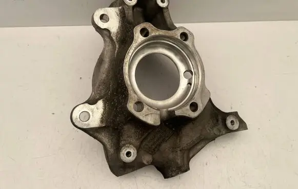 BMW 3 G20 G21 Front wheel hub spindle knuckle 6877148
