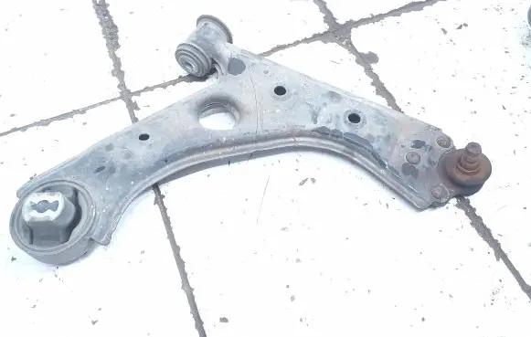 Fiat Linea Front lower control arm/wishbone