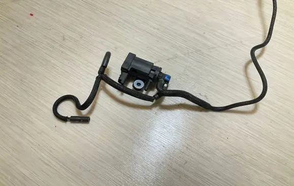 Ford Kuga II Starter motor/solenoid 9808206880