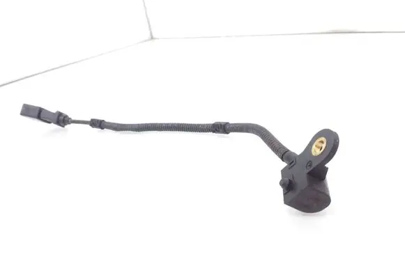 Skoda Rapid (NH) Camshaft position sensor 03L907601