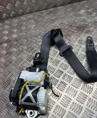 Front seatbelt