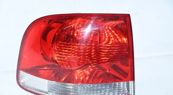 Volkswagen Touareg I Rear/tail lights 7L6945095K