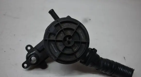 Audi A8 S8 D4 4H Breather valve 079103245M
