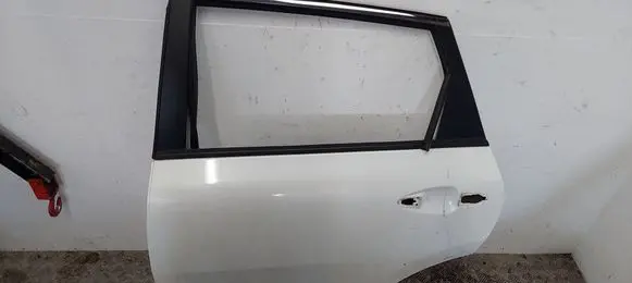 KIA Niro Rear door