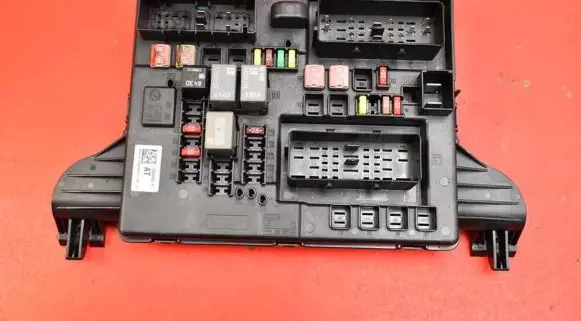 Opel Insignia A Fuse box set 13485565