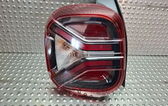 Dacia Duster II Rear/tail lights S27624093 265557200R