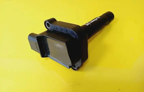 Mercedes-Benz CLK A209 C209 High voltage ignition coil 0040100053