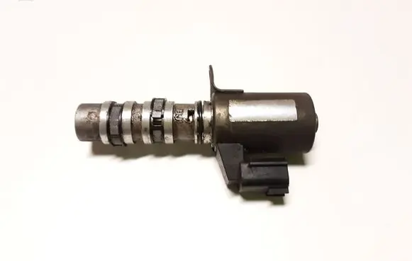 Nissan X-Trail T30 Valve oil control 1805