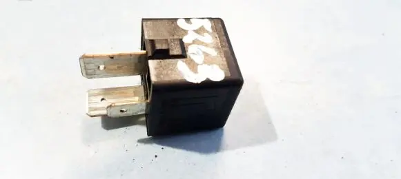 Volkswagen Touran I Other relay 1K0951253A