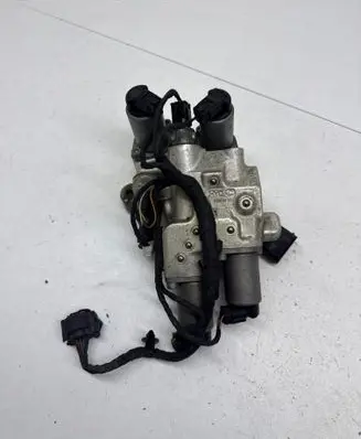 BMW 7 F01 F02 F03 F04 Air suspension compressor 6775258