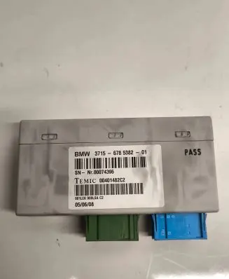 BMW X6 E71 Air suspension control unit module (rear) 6785382 00074396 00401482C2