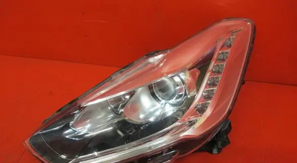 Citroen DS5 Headlight/headlamp 9806093080