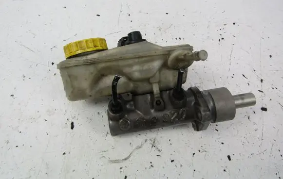 Volkswagen Lupo Master brake cylinder 