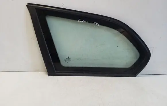 BMW 3 E90 E91 Rear side window E143R001582