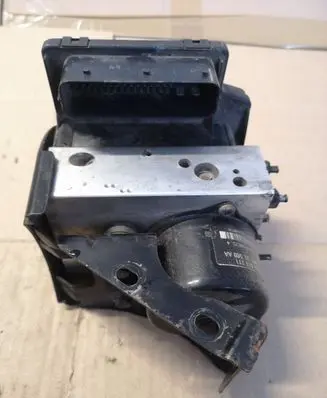 Volkswagen Sharan ABS Pump 7M3907379B 10094703093 S0U2111836
