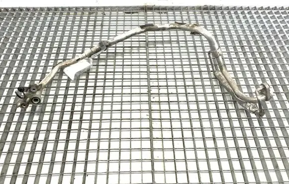 Air conditioning (A/C) pipe/hose