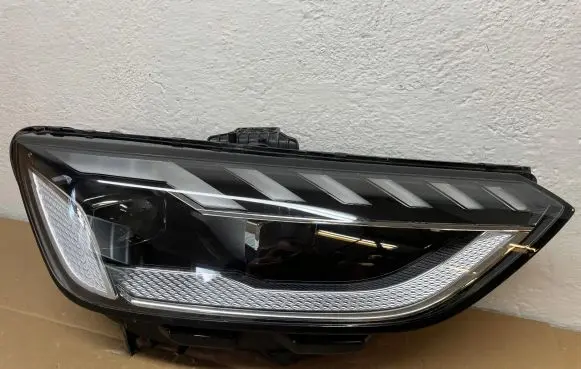 Audi A4 S4 B9 8W Headlight/headlamp 8W0941036E
