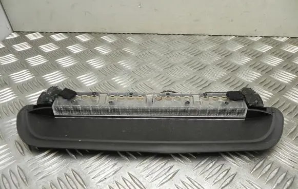 BMW 3 E90 E91 Third/center stoplight 046811 T8752