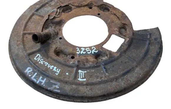 Land Rover Discovery 3 - LR3 Rear brake disc plate dust cover 