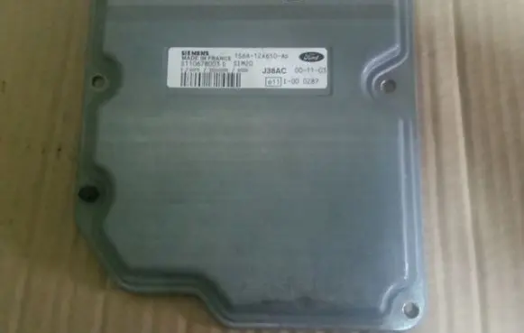 Ford Fiesta Engine control unit/module S110678003D 1S6A12A650AD J38AC