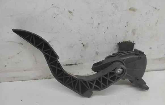 Audi A4 S4 B7 8E 8H Accelerator throttle pedal 8E1721523C 6PV00837505