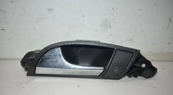 Audi Q7 4L Front door interior handle 4L0837019