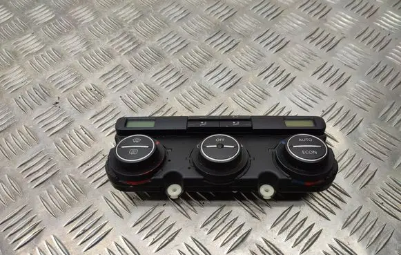 Volkswagen PASSAT B6 Climate control unit
