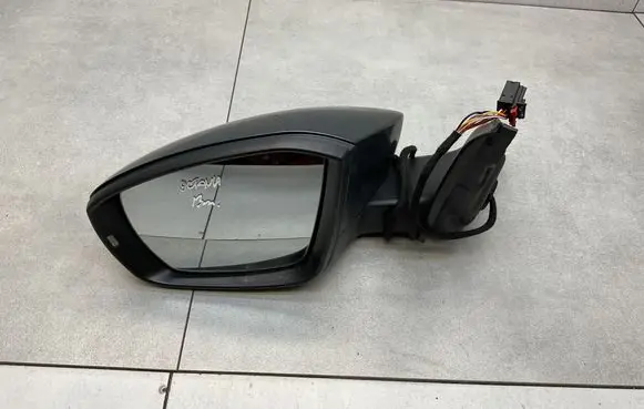 Skoda Octavia Mk3 (5E) Front door electric wing mirror LF7Y