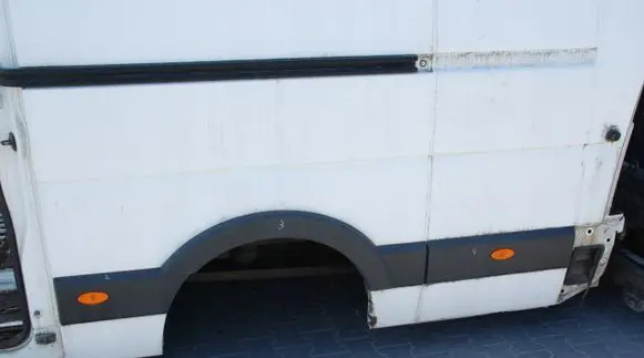 Renault Master III Front arch trim 125KM