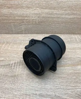 Volkswagen PASSAT B6 Mass air flow meter 074906461B 0281002461