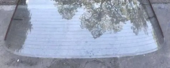 Mercedes-Benz E W123 Rear windscreen/windshield window 
