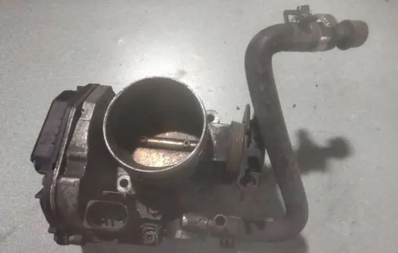 Audi A3 S3 8L Throttle valve 06A133064J