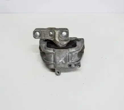 Volkswagen Golf V Engine mount bracket 1K0199262AS